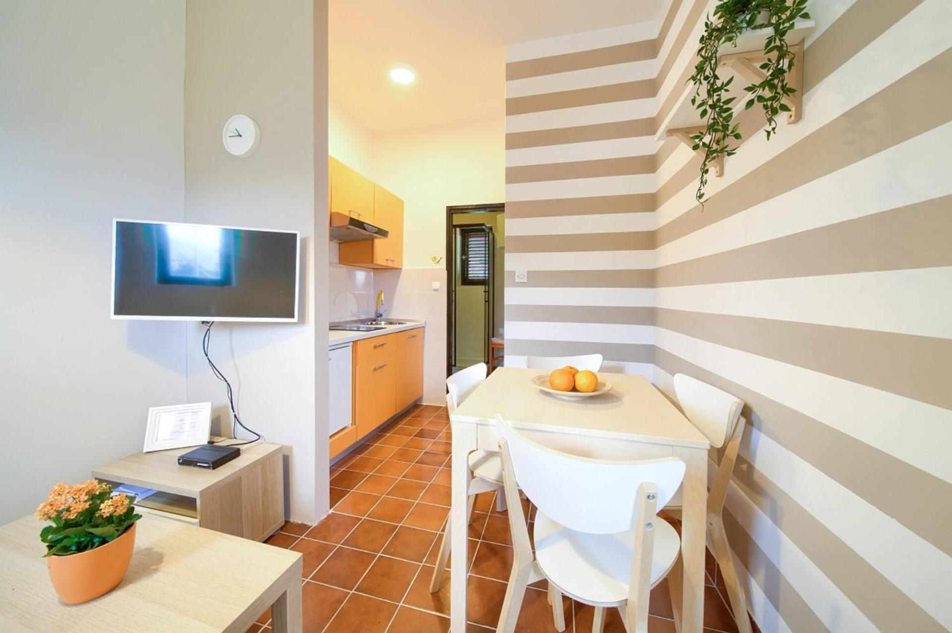 Nana - Guest house 3*