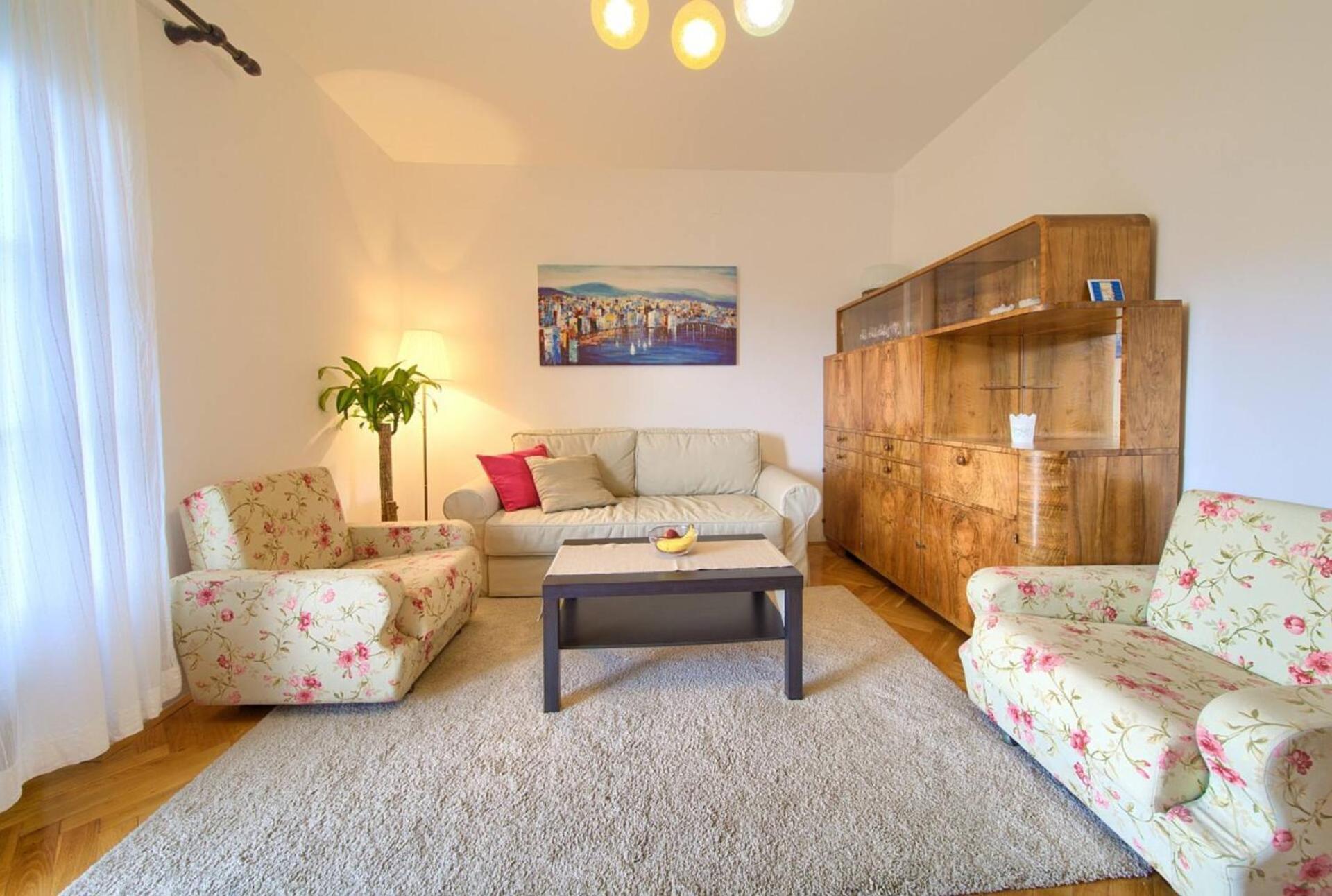 Nana - Guest house Baska (Krk)